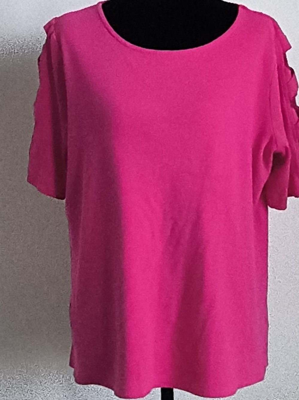 Kim Rogers Hot Pink Cold-Shoulder Short Sleeve Top